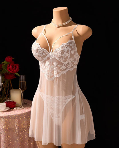 Ensemble deux pièces (nuisette + string)
Tissu doux et léger