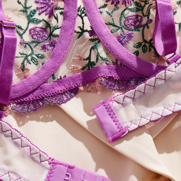 Ensemble de soutien-gorge brodé européen et américain, sous-vêtements fins et sexy, perspective violette