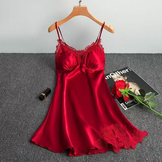 Superbes nuisettes en satin