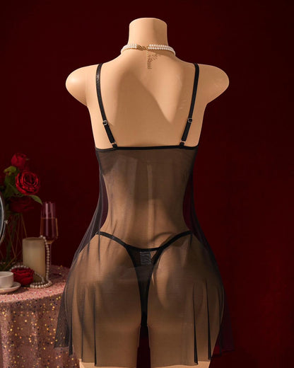 Ensemble deux pièces (nuisette + string)
Tissu doux et léger