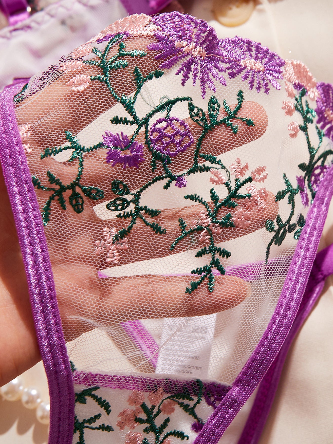 Ensemble de soutien-gorge brodé européen et américain, sous-vêtements fins et sexy, perspective violette