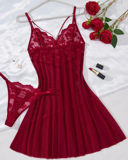 Ensemble deux pièces (nuisette + string)
Tissu doux et léger