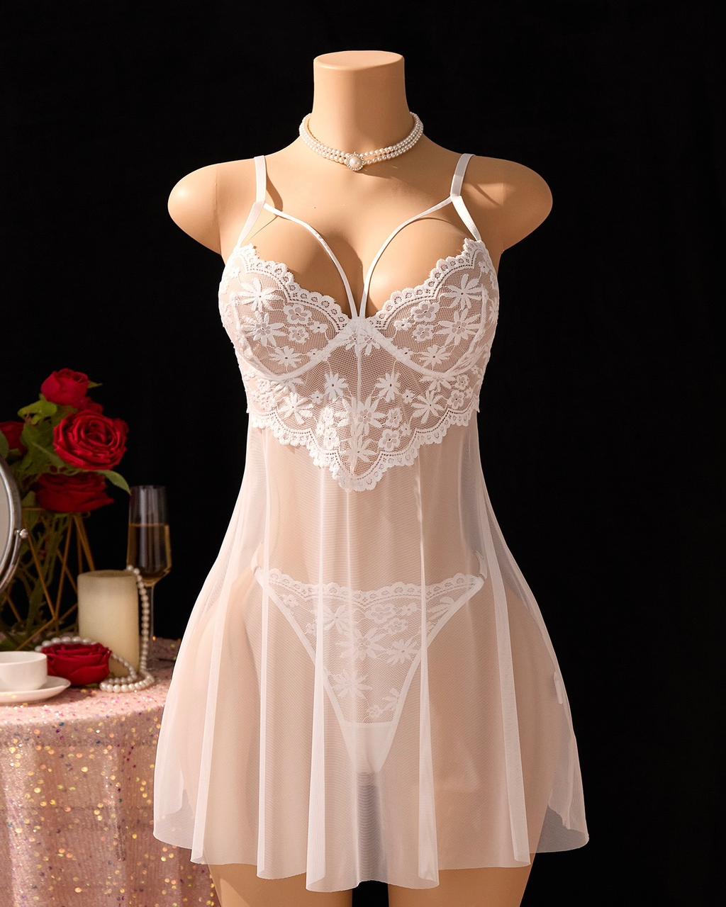 Ensemble deux pièces (nuisette + string)
Tissu doux et léger