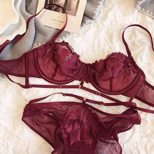 Ensemble de lingerie sexy en dentelle française.