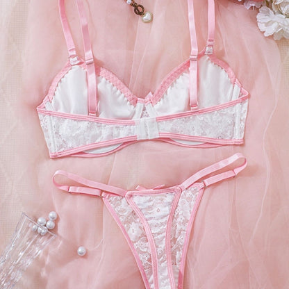 Ensemble lingerie rose tendre en dentelle florale – Douce Élégance
