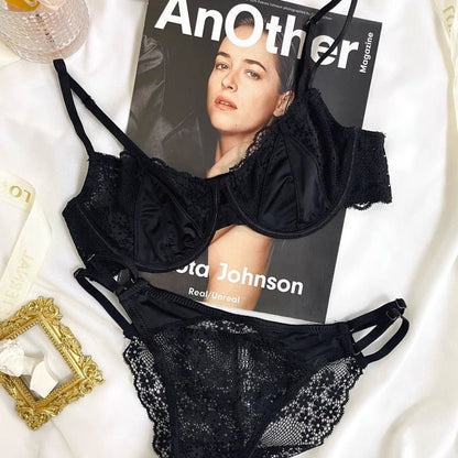 Ensemble lingerie en dentelle fine – Style rétro français